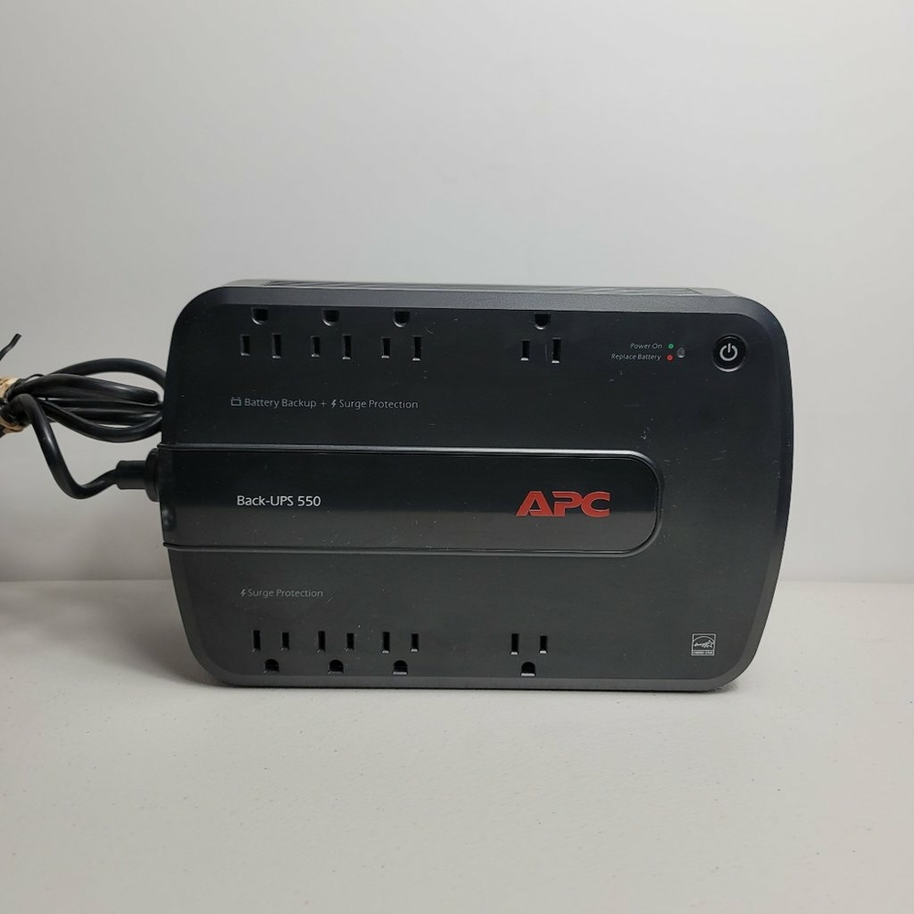 APC Back-UPS ES 550 BE550G 8-Outlet Battery Back Up Surge Protector